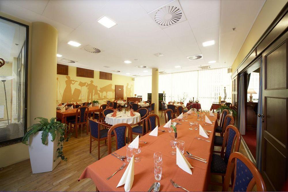 Capital Apartments Πράγα Εξωτερικό φωτογραφία