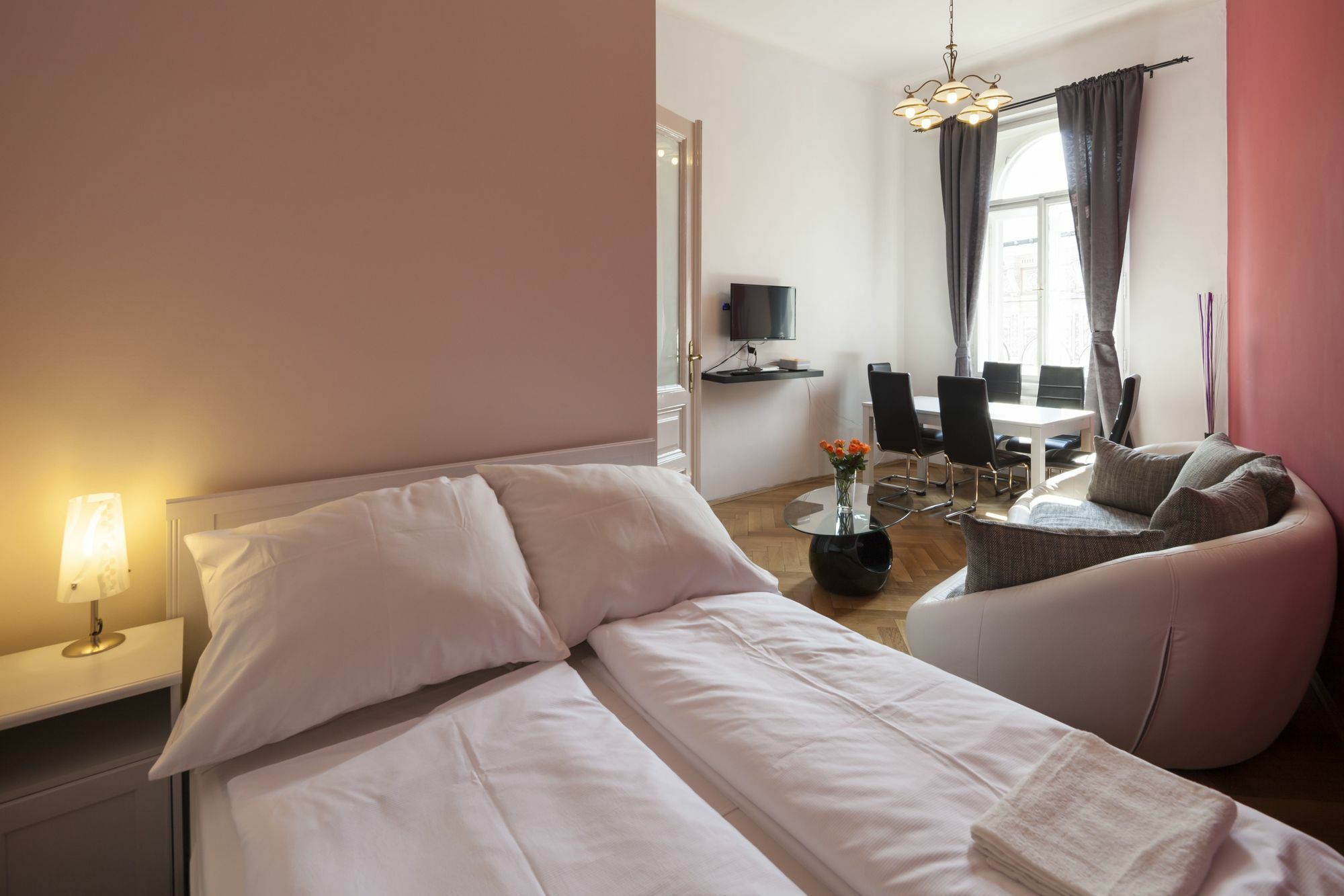 Capital Apartments Πράγα Εξωτερικό φωτογραφία
